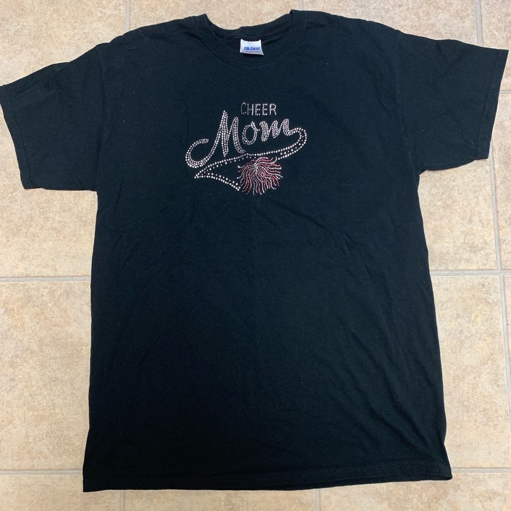 “Mom Cheer” shirt